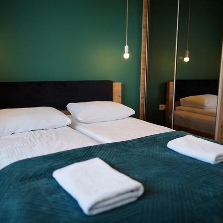 3 Rooms Apartment Podgorze Citybeat #3 คราคูฟ ภายนอก รูปภาพ